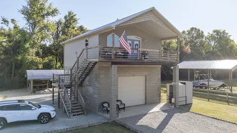 3060 Catfish Ln # -A, Crump, TN 38327