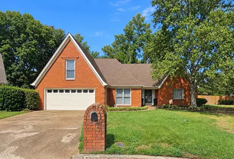 8762 W Bredbury Cv, Cordova, TN 38016