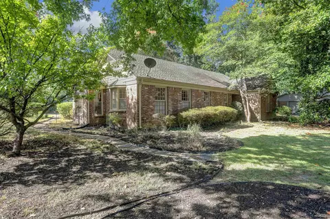5721 Woodbriar Cv, Memphis, TN 38120