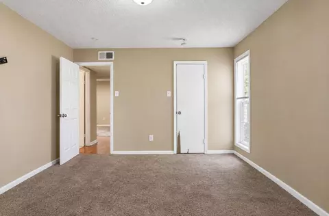 Bedroom - 5616 Maple Tree Dr, Memphis, TN 38115 photo 7 of 9
