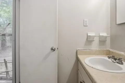 Bath - 5616 Maple Tree Dr, Memphis, TN 38115 photo 6 of 6