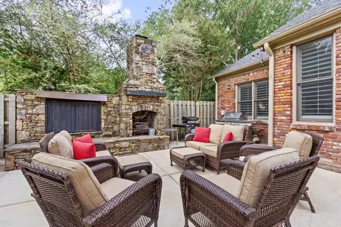 2667 Dibrell Trail Dr, Collierville, TN 38017