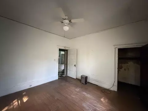 Bedroom - 541 E Trigg Ave E, Memphis, TN 38106 photo 5 of 5
