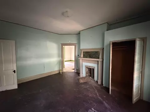Bedroom - 541 E Trigg Ave E, Memphis, TN 38106 photo 1 of 5
