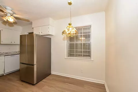 Dining - 9540 Stuart Rd, Olive Branch, MS 38654 photo 2 of 2