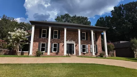 2336 Kirby Pkwy, Memphis, TN 38119