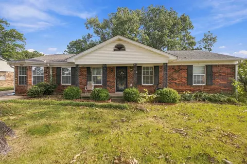 4912 Quay Hill Rd, Millington, TN 38053