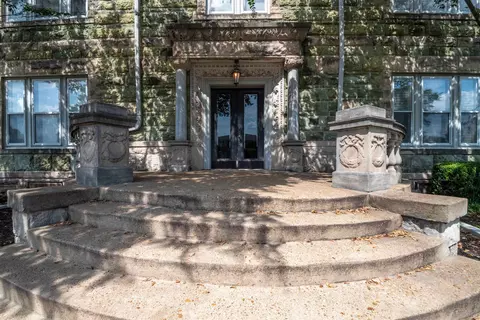 1116 Poplar Ave #6, Memphis, TN 38105