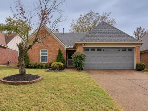 8955 Fulton Ln, Cordova, TN 38016