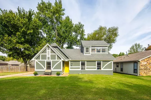 3075 Sleepy Hollow Dr, Bartlett, TN 38134