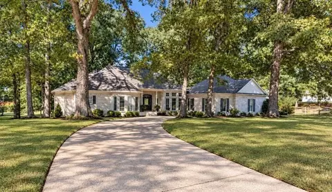 35 Chris Joe Rd, Oakland, TN 38060