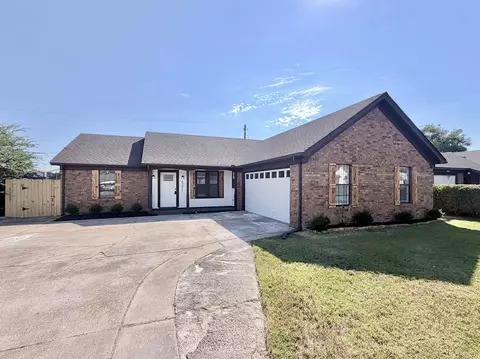 4271 Autumn Sun Rd, Millington, TN 38053