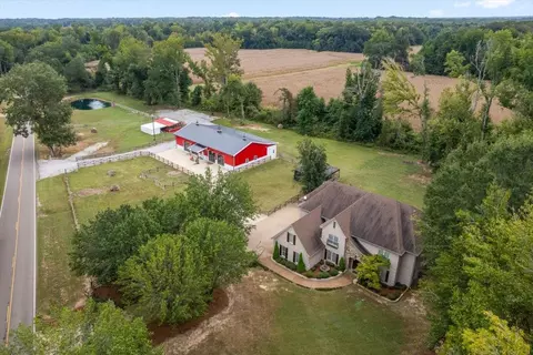 1985 Raleigh-lagrange Dr, Rossville, TN 38066