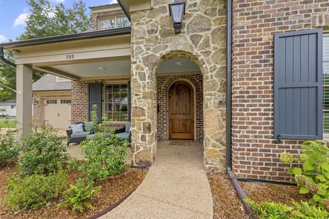 185 Mills St, Collierville, TN 38017