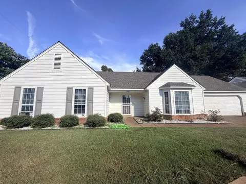 2964 Ridgeway Rd, Memphis, TN 38115
