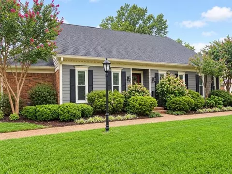 8384 E Wicklow Way Cv, Germantown, TN 38139