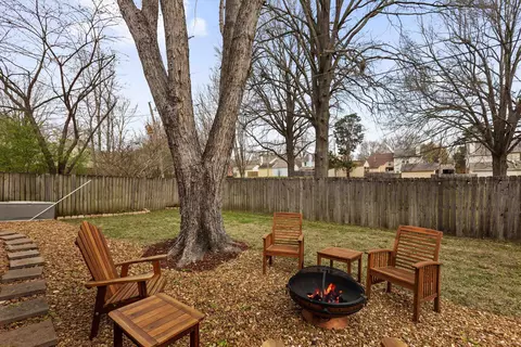 Exterior - 382 Booth Ln, Collierville, TN 38017 photo 5 of 6
