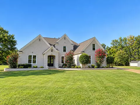 993 Cold Creek Cv, Collierville, TN 38017