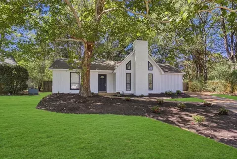 2081 Rose Garden Cv, Memphis, TN 38133