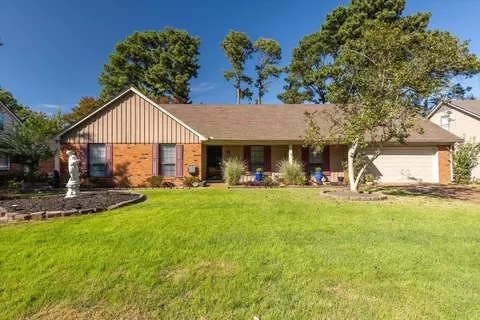 8652 Wine Leaf Cv, Germantown, TN 38139