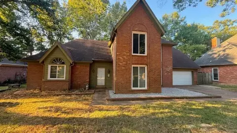8957 Hickory Trail Dr, Cordova, TN 38018