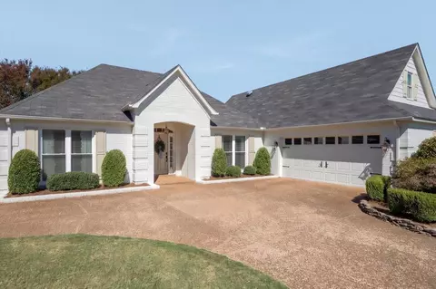 113 Mccall Dr, Collierville, TN 38017