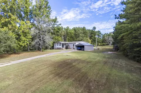 240 Heaven Hill Dr, Somerville, TN 38068