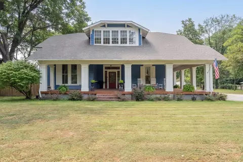 843 S Main St, Covington, TN 38019