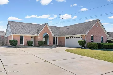 9042 Belmont Dr, Southaven, MS 38671