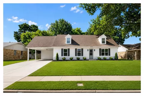 5715 Bartlett Woods Dr, Bartlett, TN 38134