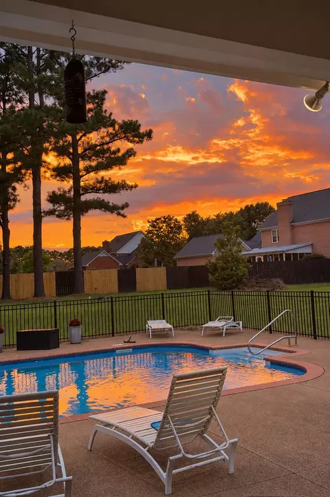 Exterior - 108 Redfield Dr, Jackson, TN 38305 photo 4 of 6