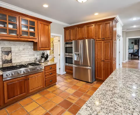 Kitchen - 108 Redfield Dr, Jackson, TN 38305 photo 3 of 3