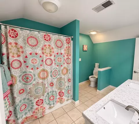 Bath - 108 Redfield Dr, Jackson, TN 38305 photo 4 of 5