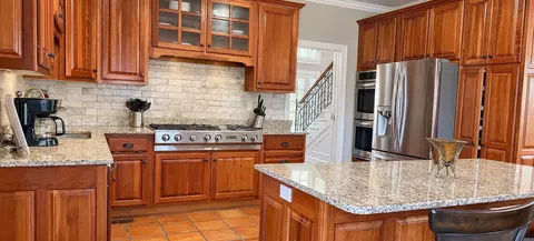 Kitchen - 108 Redfield Dr, Jackson, TN 38305 photo 2 of 3