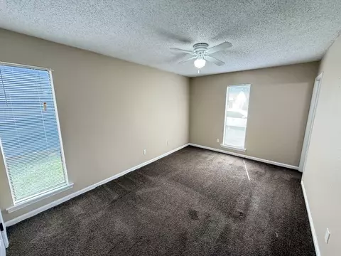 Bedroom - 5588 Maple Tree Dr, Memphis, TN 38115 photo 2 of 4