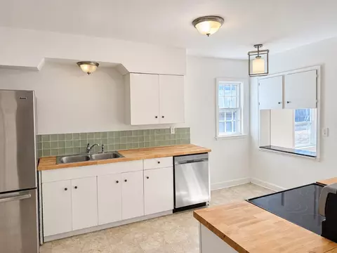 Kitchen - 1069 Tatum Rd, Memphis, TN 38122 photo 1 of 3