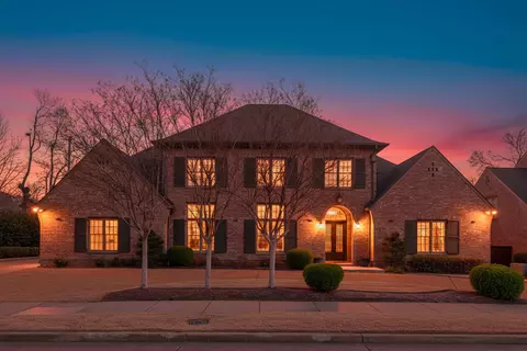 2840 Rue Jordan Cv, Germantown, TN 38138
