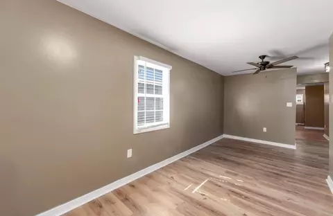 Living - 115 Carson St, Jackson, TN 38301 photo 3 of 3