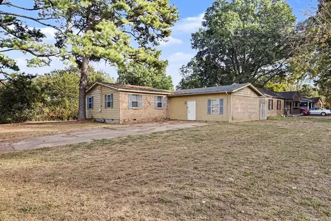 2984 Curtis St, Memphis, TN 38118