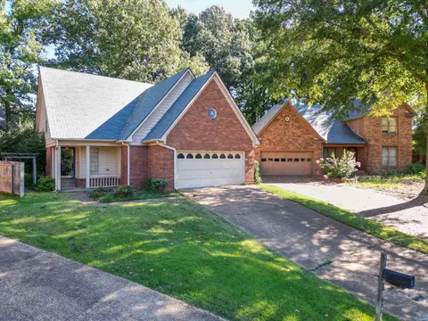 8904 Lake Edge Cv, Cordova, TN 38016