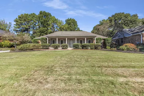 8600 Edney Ridge Dr, Cordova, TN 38016