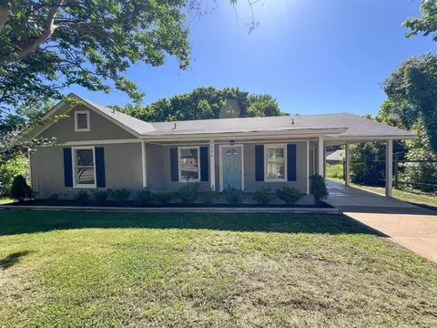 5206 Corkwood Dr, Memphis, TN 38127