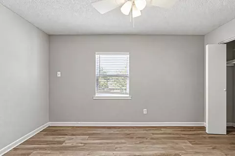 Bedroom - 2413 Ridgeway Rd, Memphis, TN 38119 photo 2 of 4