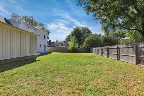 Exterior - 2413 Ridgeway Rd, Memphis, TN 38119 photo 3 of 3