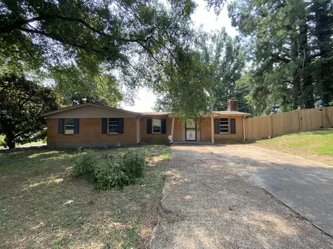 3735 Tessland Rd, Memphis, TN 38128