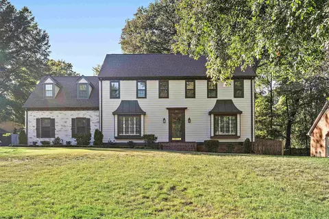 1915 Hidden Oaks Dr, Germantown, TN 38138