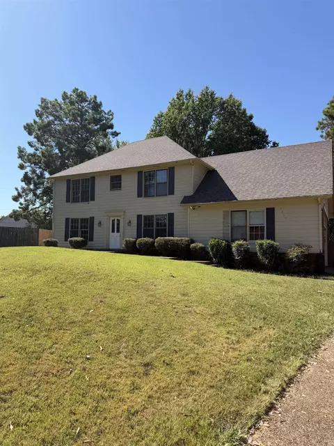 4463 Richmond Oaks Cv, Memphis, TN 38125