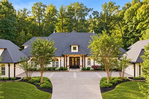 9047 Freeman Oaks Cv, Cordova, TN 38018