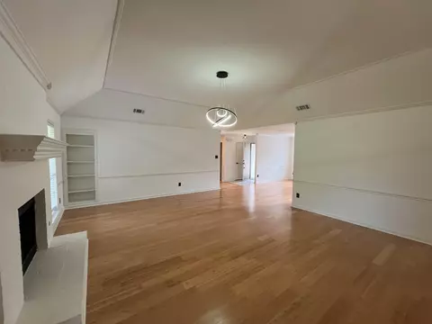 Living - 296 E Poplar Ave, Collierville, TN 38017 photo 2 of 3