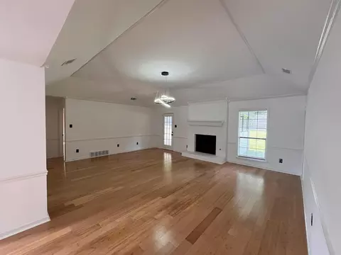 Living - 296 E Poplar Ave, Collierville, TN 38017 photo 1 of 3